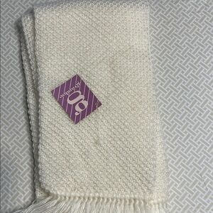 White Textured Scarf with Fringe